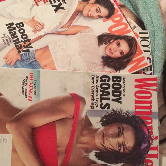 Cosmopolitan magazines 2018 - Picture 3 of 4